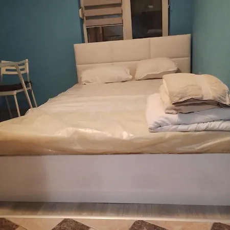 Apartment 62a Doctor Luben Lazarov Street *